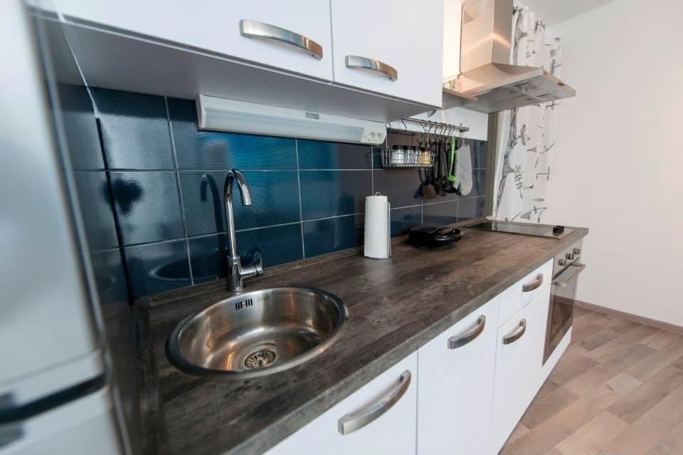 Apartman Puzzle Ровин Екстериор снимка